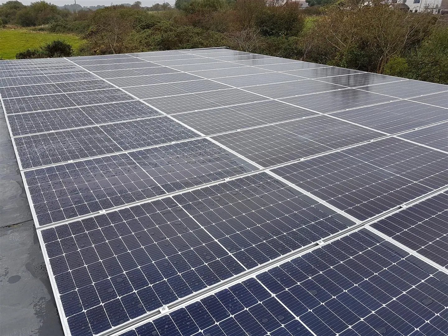 solar panels on roof of eco modular building