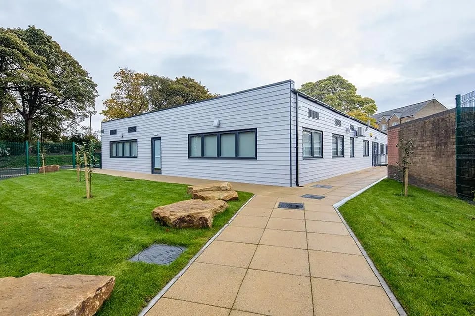ravenscliffe_exterior