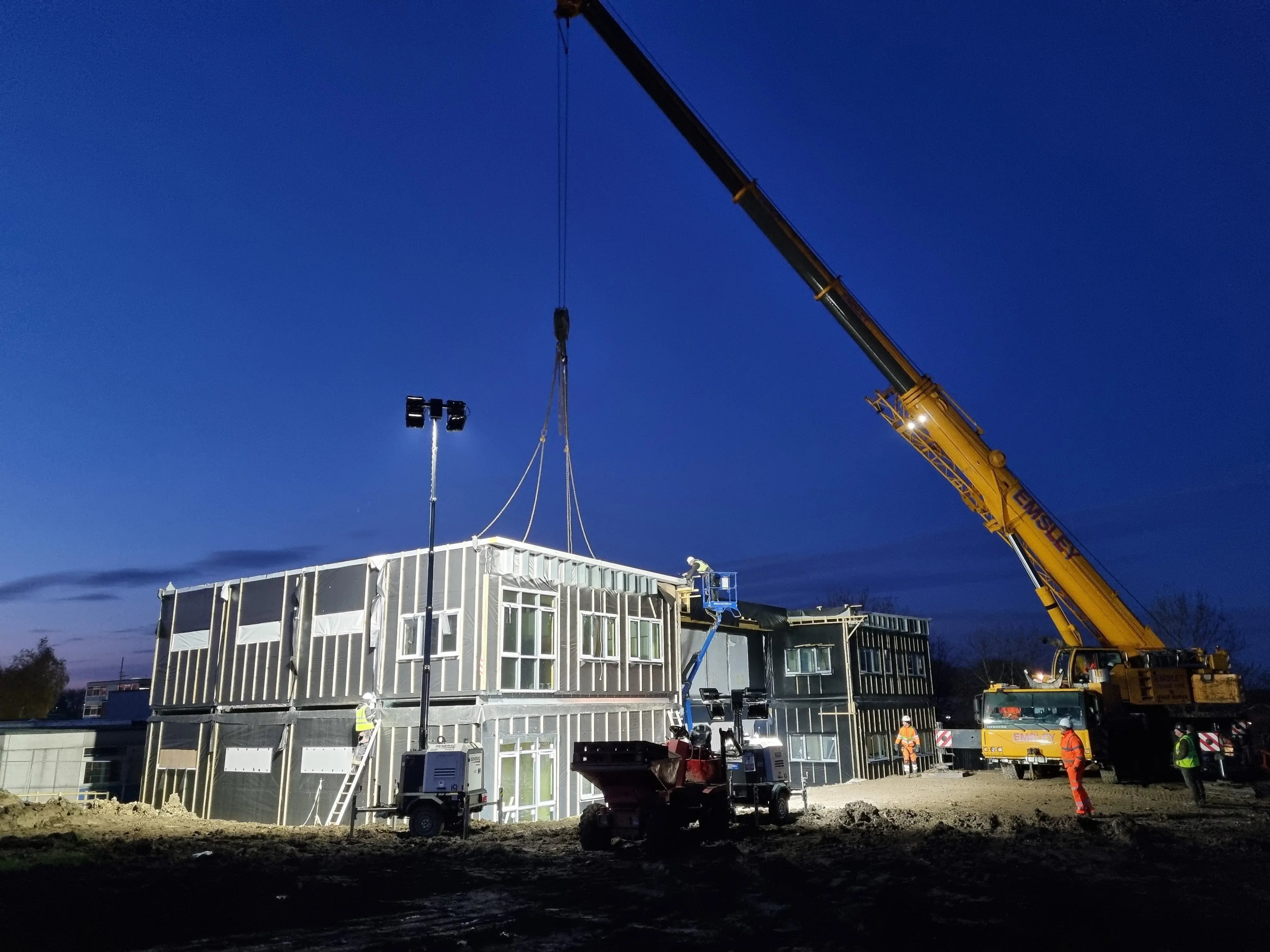 modular-hospital-ward-installation