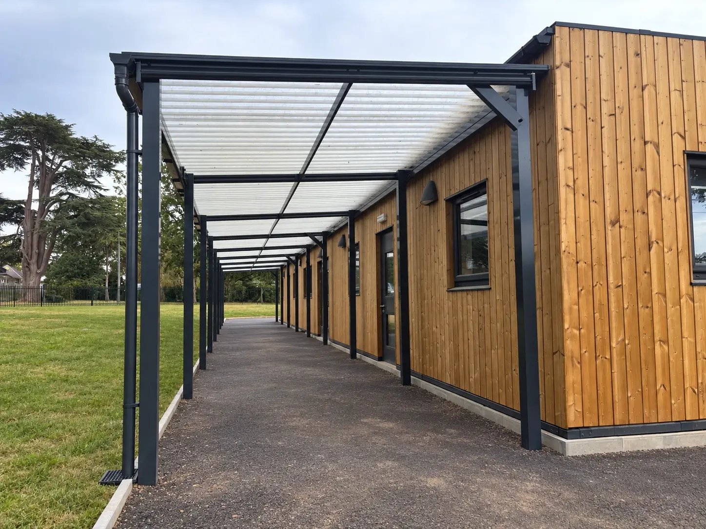 muntham-house-school-modular-building-exterior-02