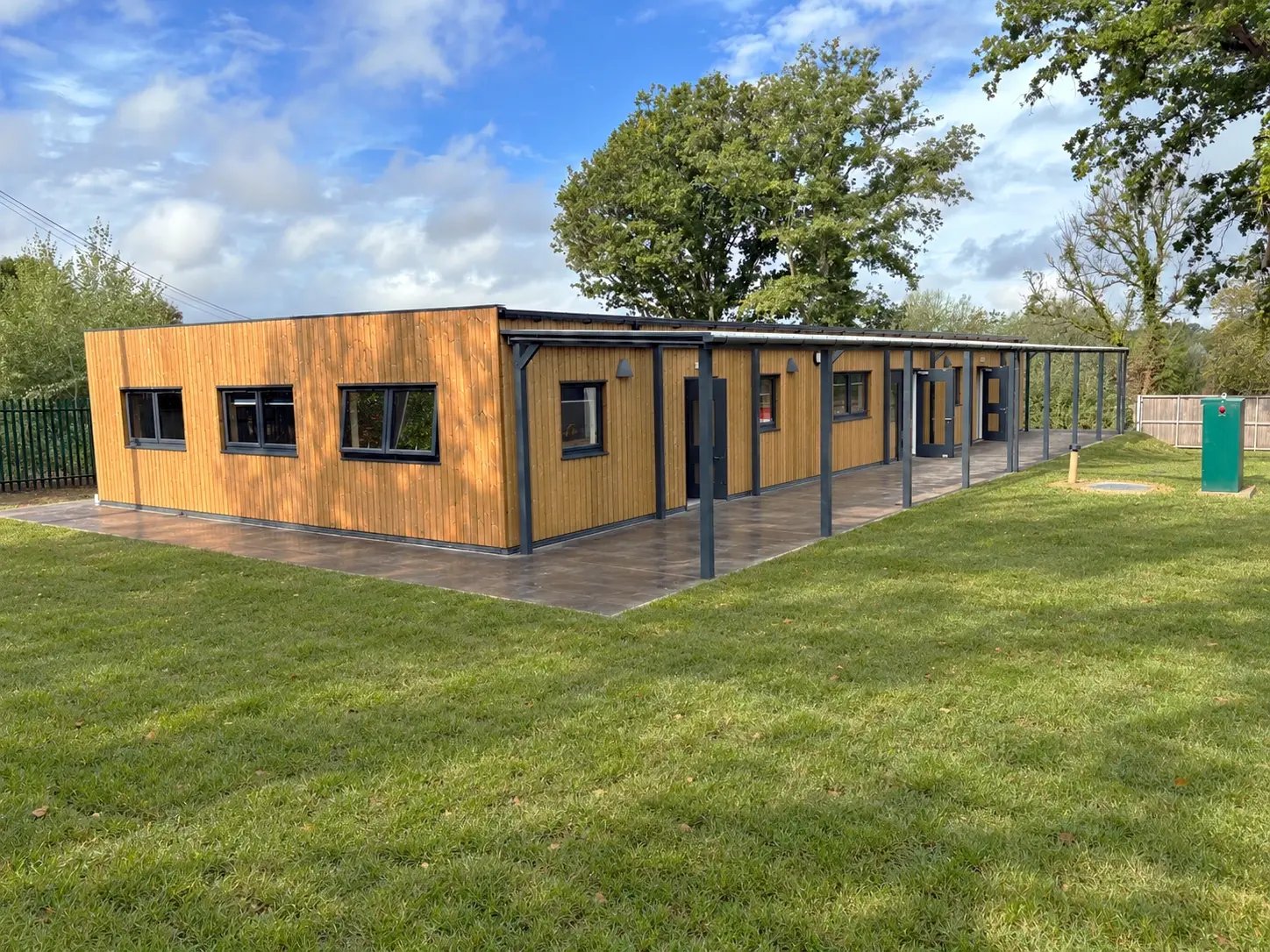 muntham-house-school-modular-building-exterior-03